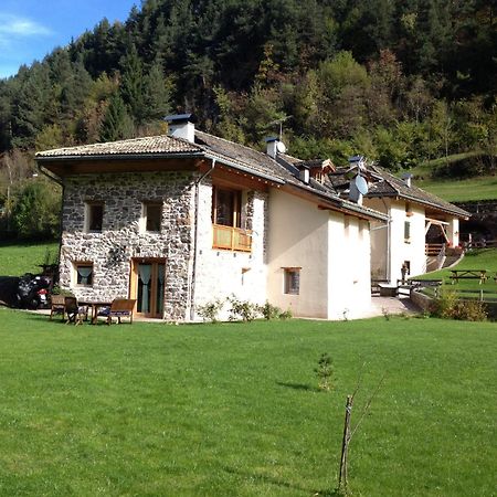 Hotel Maso Toneto à Castello-Molina di Fiemme Extérieur photo